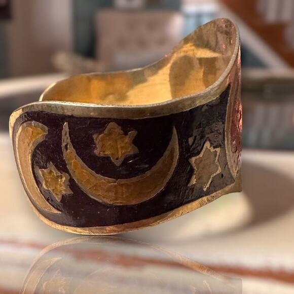 Vintage Brass Hand Painted TAURUS Zodiac Cuff Bracelet Astrology - Picture 6 of 10